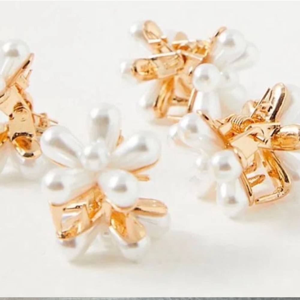 FREE PEOPLE Dahlias Daisy Mini Hair Clip Set NWT - Picture 2 of 7